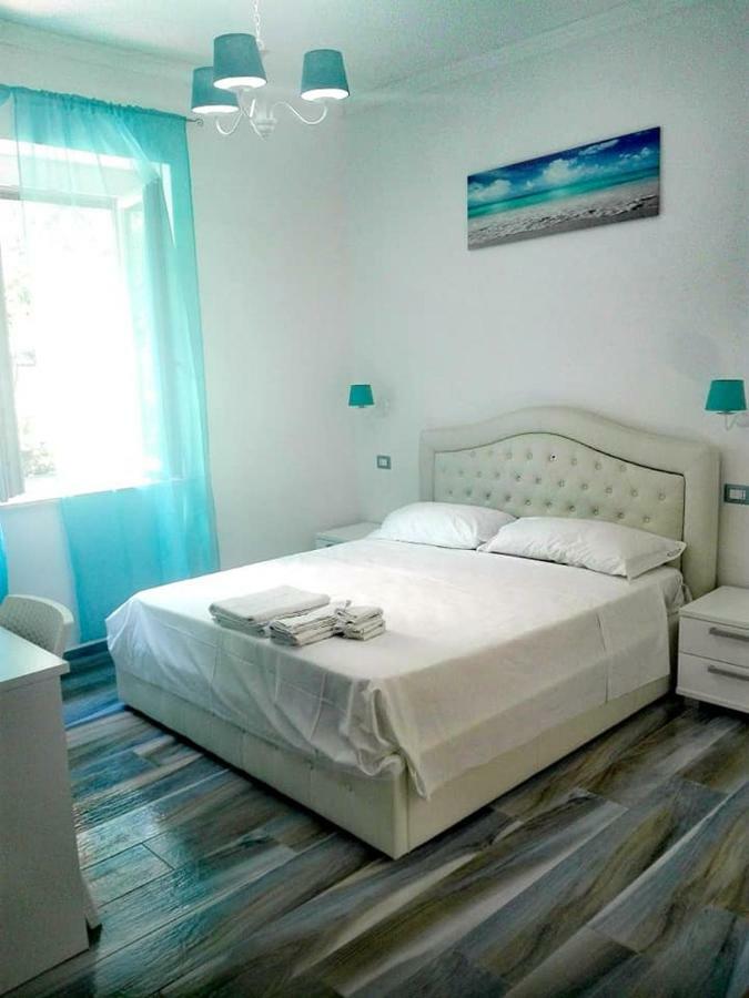 Hotel La terrazza sul mare Marina di Camerota Esterno foto
